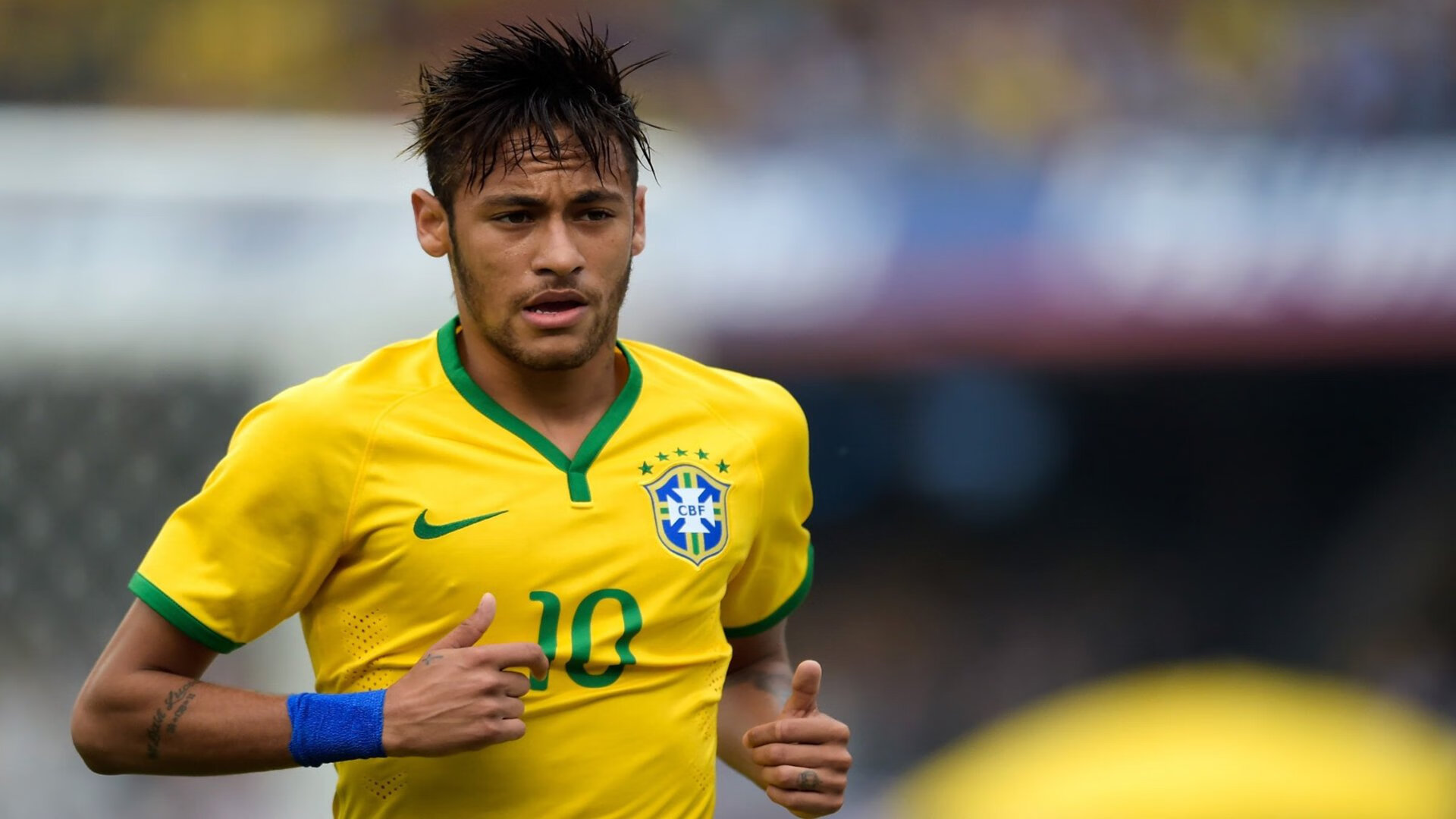 简:作为全黑队的边锋,连连得分为球队提供巨大助力